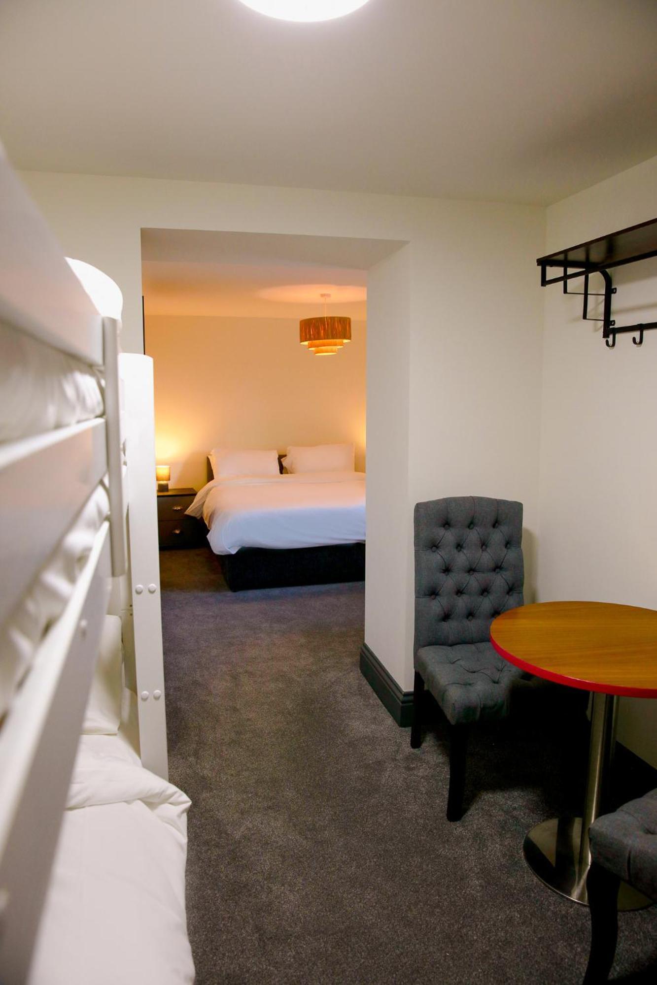 The George Wright Boutique Hotel, Bar & Restaurant Rotherham Buitenkant foto