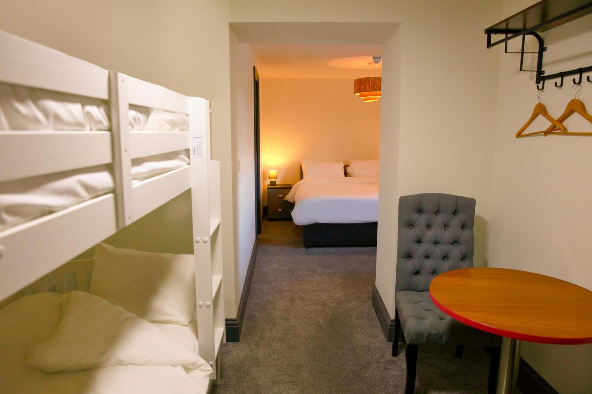 The George Wright Boutique Hotel, Bar & Restaurant Rotherham Buitenkant foto